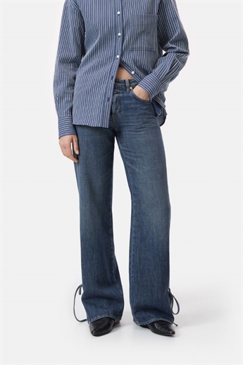 Closed, C21565 Gillan strap detail, Dark Blue
