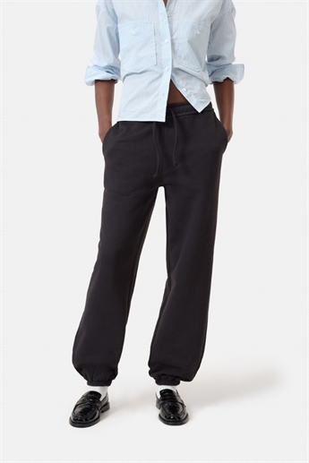 Closed, C21300 basic sweatpants, black