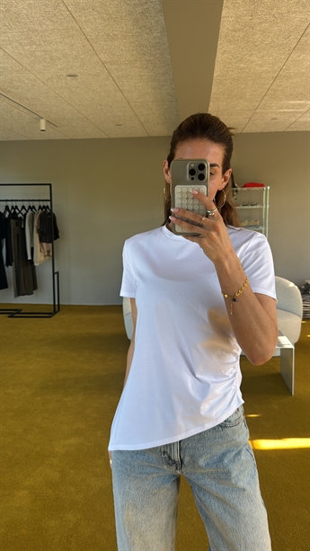 Belle, Drape Slit Tee, Bright White