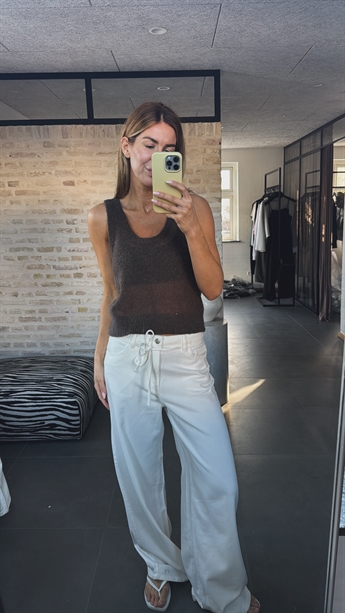 Rosa, Medium Waist Loose Jeans, Cloud Dancer