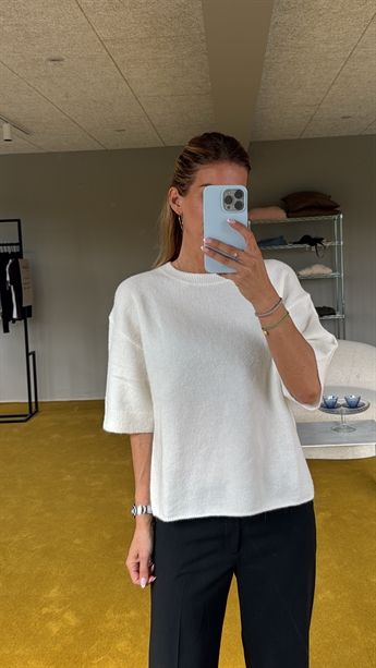 Closed, C96835, Shortsleeve Knit, Ecru