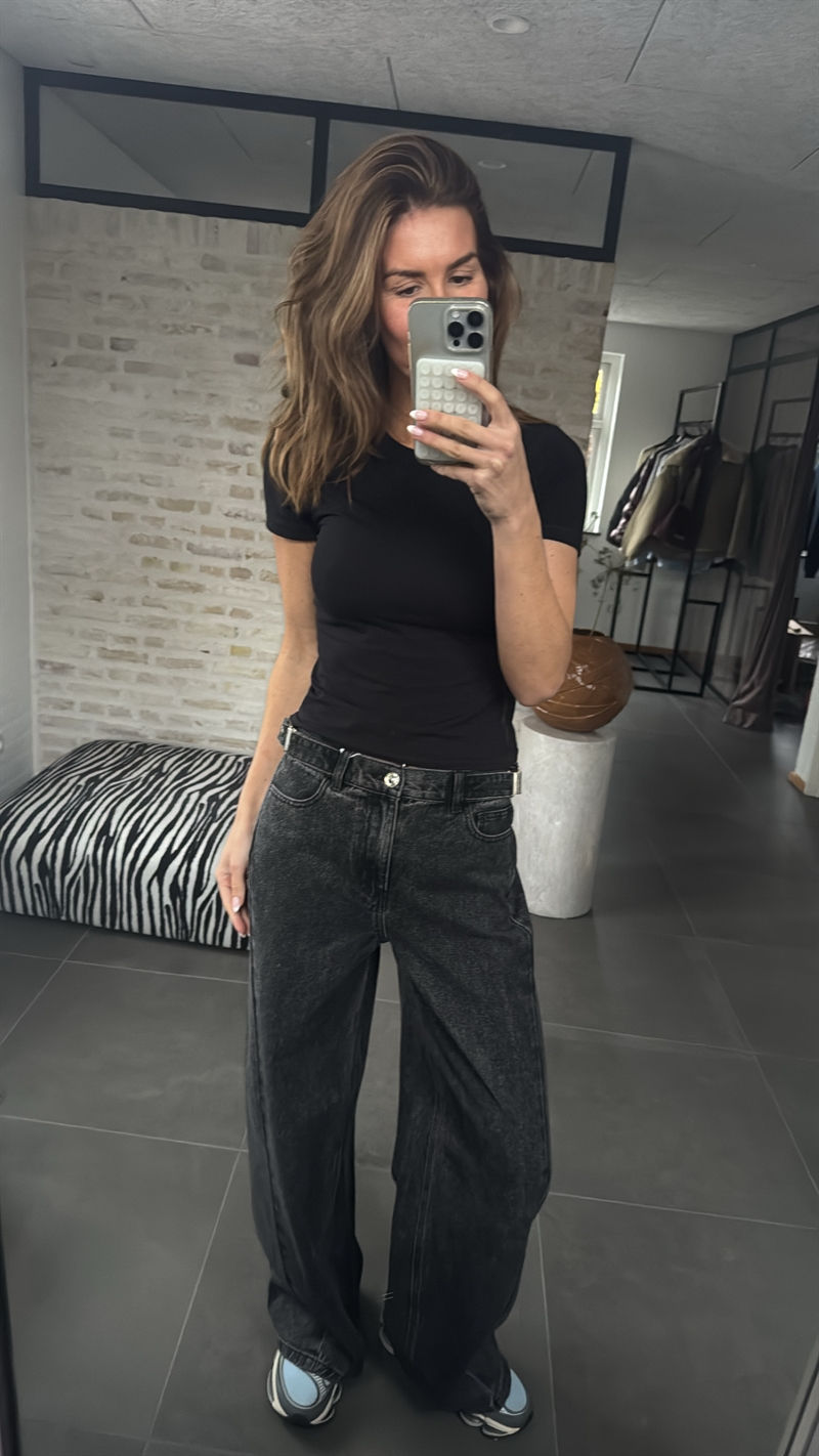 Veneda, MW Wide Jeans,  Black Denim