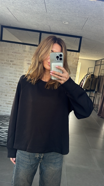 Nora Raglan Sweatshirt, Black