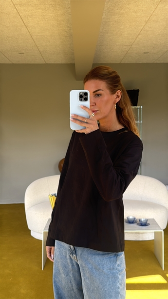 Sophy, Boxy LS Tee, Black