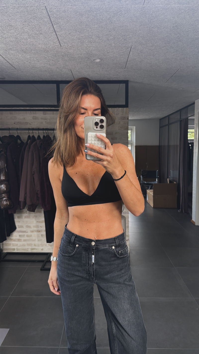 Basic Singlet Triangle Bra, Black