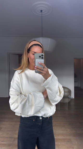 Oval Square, First Crewneck Sweat, Off White 