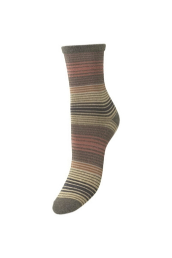 Beck Söndergaard, Imma thin Stripe sock, Olivine