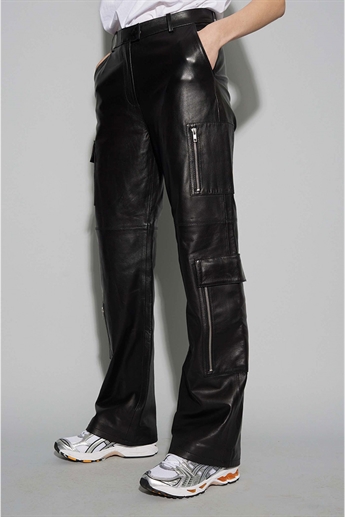 Oval Square, Deep leather pants, black