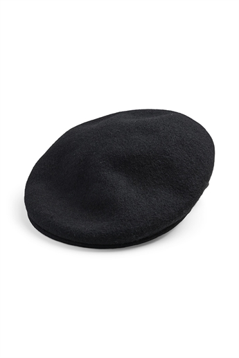 Gabi beret, Black