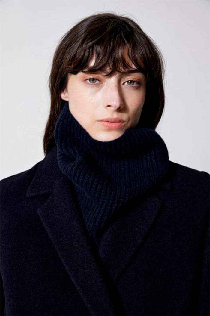 Dagmar, Janine Neckwarmer, Black